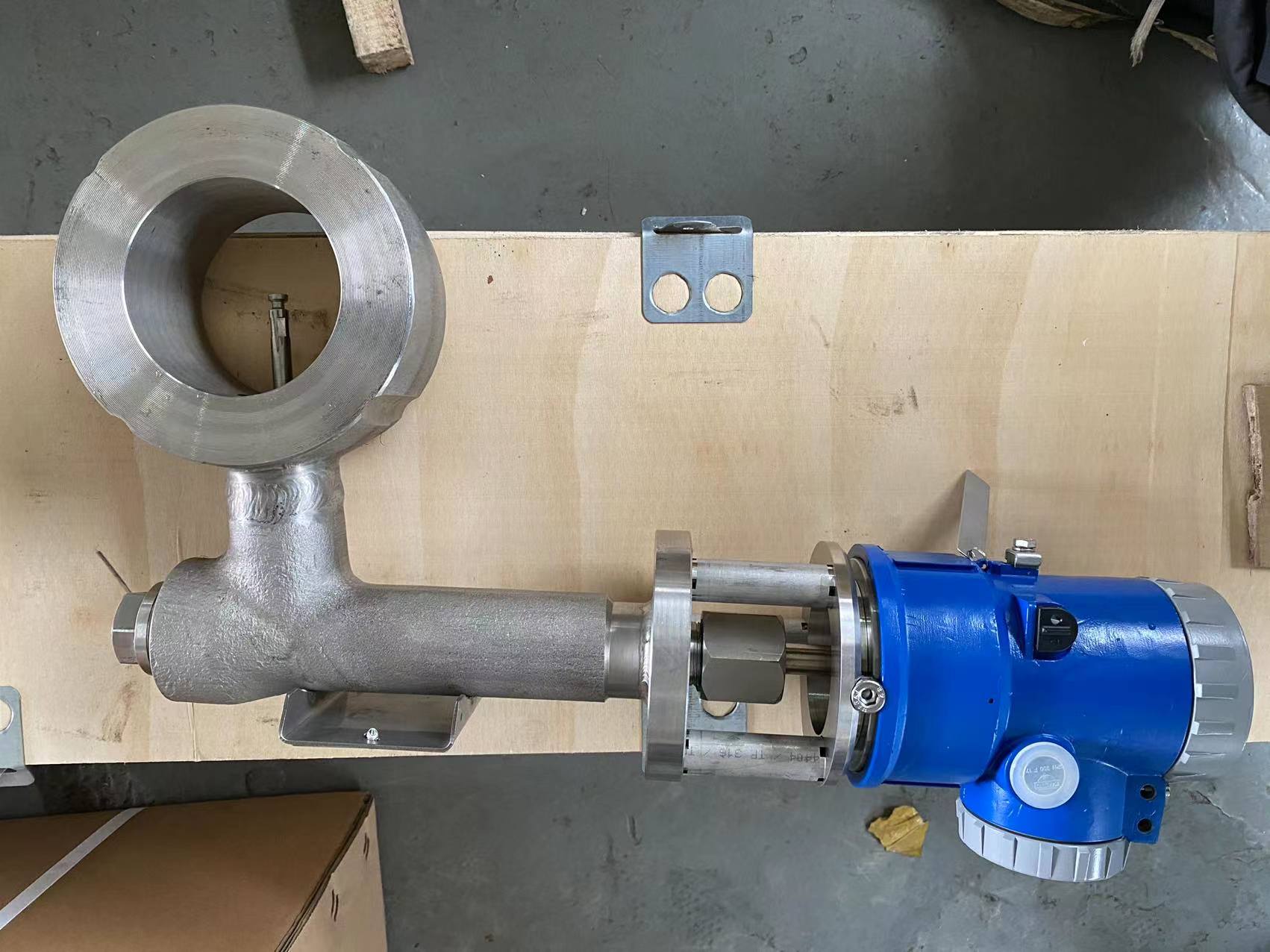 displacer level transmitters displacer level transmitters