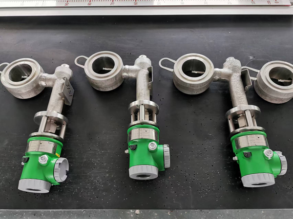 displacer level transmitter displacer level transmitter