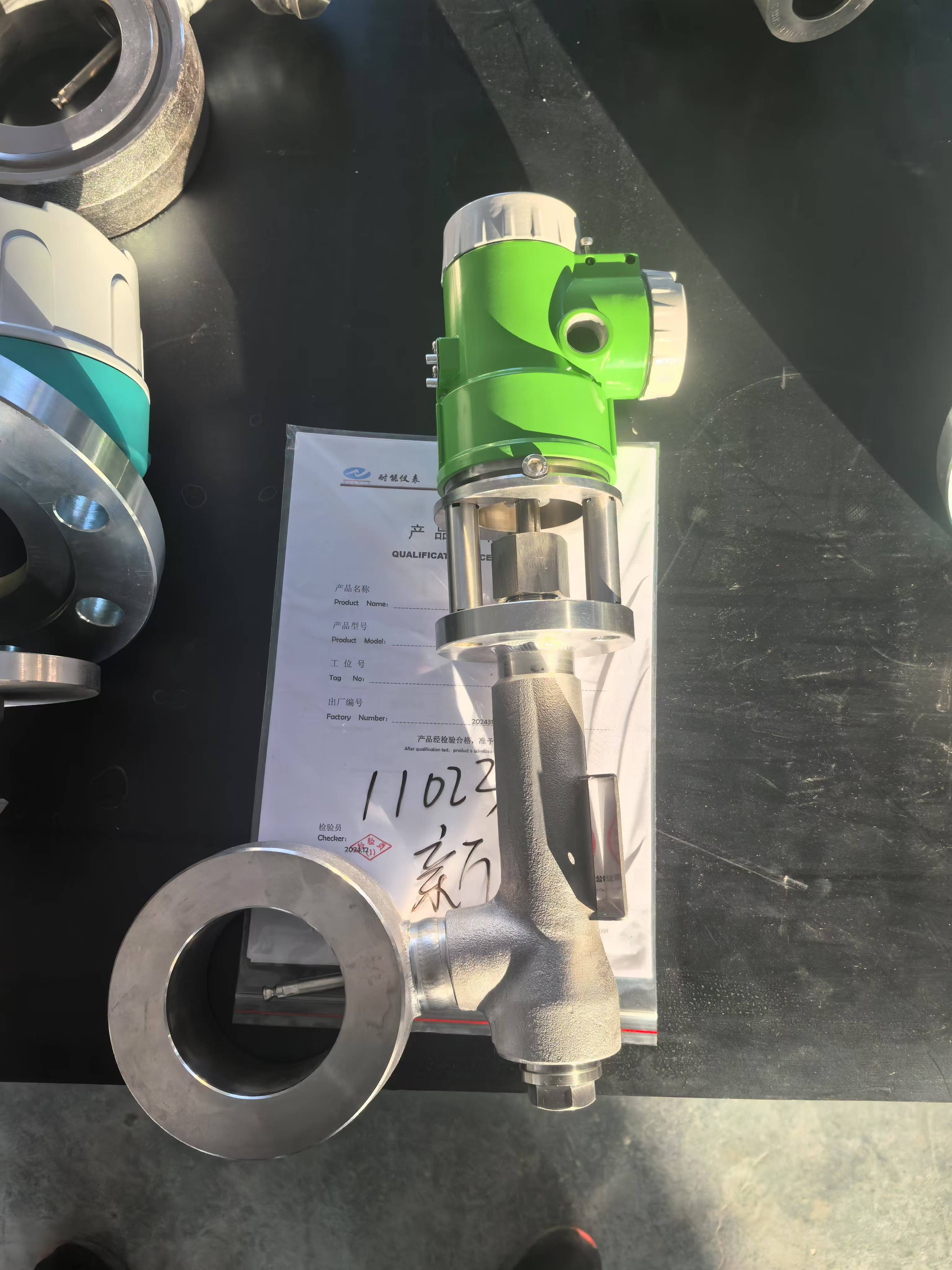 displacer level transmitter displacer level transmitter